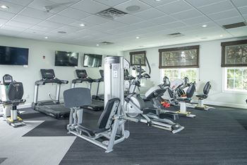 State-of-the-art fitness center & yoga room